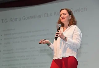 Büyükşehir’den Çalışanlarına ‘Kamusal Alanda Etik’ Eğitimi