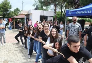 Karabağlar’da baharın coşkusu gençlerle buluştu