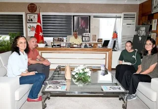 Başkan Topaloğlu’na burs teşekkürü