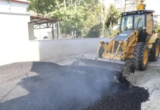 Canik’te Asfalt Yol Atağı