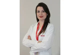 Cildinizin Yaşlanmasını Geciktiren 4 Önlem