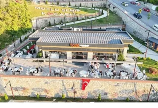 En mutlu ‘Evet’ler bu salonda yankılanıyor