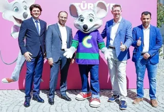 Küresel eğlence markası Chuck E. Cheese Türkiye pazarına giriyor