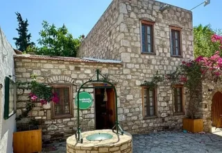 Maison Magi, Ağustos Ayında Sanatı, Doğayı ve Bütünsel Deneyimi Bir Araya Getiriyor