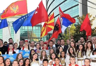Osmangazi’de Uluslararası Balkan Festivali renkli görüntülerle start aldı