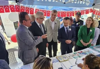 Gölcük’te Sağlık Sokağına Yoğun İlgi