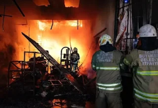 Kemalpaşa’da sanayi sitesinde çıkan yangın kontrol altına alındı