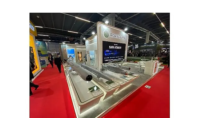 Roketsan, üstün teknoloji ve performansa sahip ürünlerini Polonya’da sergiliyor