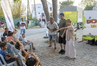 Yenişehir Belediyesi mahallelerde çocuklar için renkli etkinlikler düzenliyor