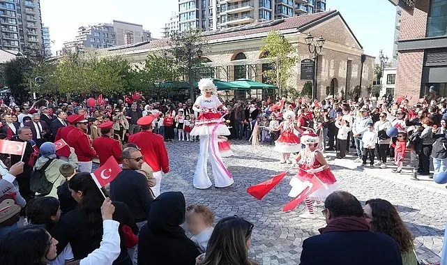 Cumhuriyet’in ruhu Fişekhane’de sanatla buluştu