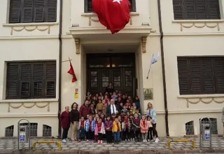 Edremit Belediyesi Atatürk Kültür Evi’ne ziyaretçi akını