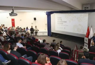 “İzmir’i teknolojiyi ihraç eden bir kente dönüştürmek için çalışıyoruz”