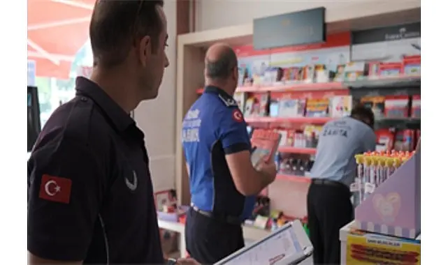 Kantin ve kırtasiyecilerde hem hijyen hem de etiket kontrolü