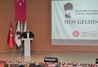 Keçiören’de “Atatürk’ü Anlamak” Semineri Düzenlendi