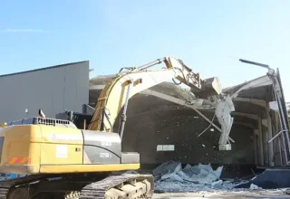 Nilüfer’de imara aykırı iki yapı yıkıldı