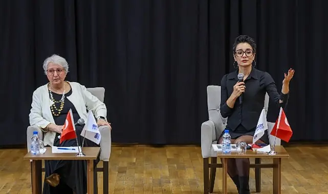 Şule Aydın ile “Tımarhaneden Haber Var” Bakırköy’deydi